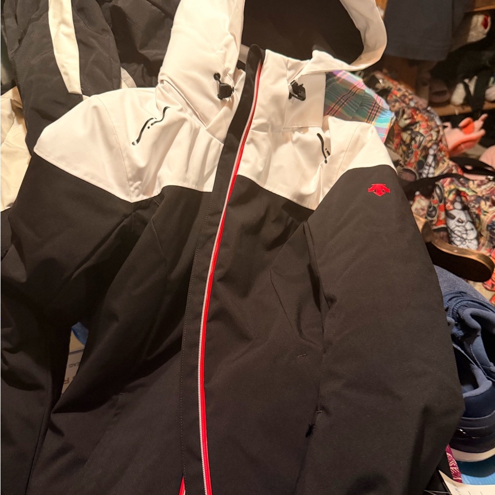 Descente Black Jacket with White Logo
